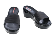 Clothes, SHOES, PRADA, in auction: Fashionable – Thursday 28 May