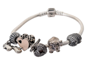 Jewellery, PANDORA, bracelet, in auction: General – Tuesday 23 June
