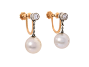 Jewellery, PEARL EARRINGS, 18K gold/white gold, in auction: Lilla jewellery – Tuesday 5 May