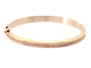 Jewellery, BANGLE, 14K gold, in auction: General – Tuesday 28 July