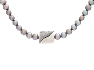 Jewellery - PEARL NECKLACE, cultured dyed freshwater pearls. clasp in sterling silver - View 1
