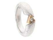 Jewellery, RING, sterling silver/9K gold, in auction: General – Tuesday 23 June