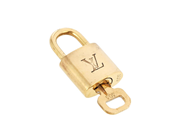 Accessories, CLASP, LOUIS VUITTON, in auction: Fashionable – Thursday 2 July