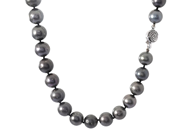 Jewellery, PEARL NECKLACE, Tahitian pearls, in auction: Lilla jewellery – Tuesday 2 June