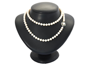 Jewellery, PEARL NECKLACE, cultured salt-water pearls approx. 6 mm, in auction: Lilla jewellery – Tuesday 16 June