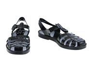 Clothes, SHOES, GUCCI, in auction: Fashionable – Thursday 30 July
