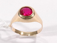 Pawnitems, 1 ring with red stone (sten lös) stl:16 3/4, 18K. weight 2g, in auction: Pawn – Wednesday 26 October 2005