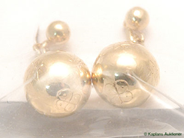 Pawnitems, Earrings, one pair 18K with skruv 3,9g, in auction: Pawn – Tuesday 17 January 2006