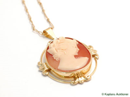 Pawnitems, Necklace, damaged clasp 44cm, in auction: Pawn – Tuesday 21 February 2006