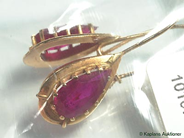 Pawnitems, 2 earrings with red stones, 14K. weight 4,4g, in auction: Pawn – Thursday 30 March 2006