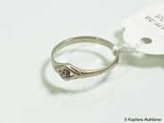 Pawnitems, 1 ring vg m dia 1xca 0,02ct stl:17,5 18K. weight 1,7g, in auction: Pawn – Thursday 13 April 2006