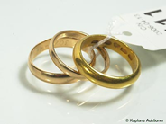 Pawnitems, 2 engraved rings stl:19 & 20,5 18k:8,0g, 1 engraved ring stl:19,5 20k:8,8g. weight 16,89g, in auction: Pawn – Thursday 13 April 2006