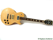 Pawnitems, Electric guitar, Aria (Japan) något stötskadad snr:10436663 in hårt cover, in auction: Pawn – Tuesday 30 May 2006