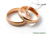 Pawnitems, Plain rings, 2 Rings tvåfärgade with mönster, in auction: Pawn – Tuesday 13 June 2006