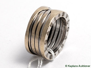Pawnitems, 1 ring vg (ej orginal) 18K. weight 13,7g, in auction: Pawn – Thursday 29 June 2006