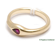 Pawnitems, Ring, with red stone 18K Ø16 1/2 4,4g, in auction: Pawn – Tuesday 1 August 2006