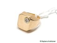 Pawnitems, Signet-ring, Ø16 with diamond approx 0,01ct 18K 6,9gr, in auction: Pawn – Tuesday 19 September 2006