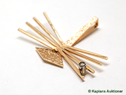 Jewellery, PENDANT, 18K gold with brilliant-cut diamond 0,03 ct, in auction: Modern – Saturday 11 November 2006