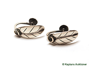 Pawnitems, 1 pair earrings "löv" (skruv), silver, in auction: Pawn – Thursday 23 November 2006
