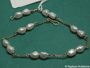 Pawnitems, 1 bracelet with pearls, approx 21cm, in auction: Pawn – Thursday 14 December 2006