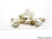 Pawnitems, 2 earrings with pearls, (stopp in plast), in auction: Pawn – Thursday 14 December 2006