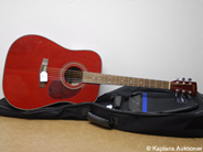 Pawnitems, Guitar, acustic Cort modell AJ870 with cover, in auction: Pawn – Tuesday 13 November 2007