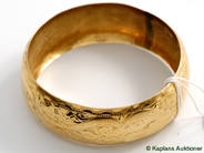 Pawnitems, Bangle, mönstrad (trasig) SIZE 60mm. 27,1g 18K, in auction: Pawn – Tuesday 8 April 2008