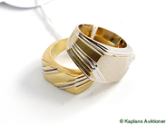 Pawnitems, Lot of Gold, 2 imperfect Signet-rings varav en in white gold, in auction: Pawn – Tuesday 17 June 2008