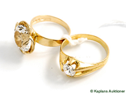 Pawnitems, 2 Rings, with en stone in varje, in auction: Pawn – Tuesday 17 June 2008
