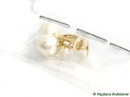 Pawnitems, Earrings, one pair with pearls 18K 2,7g, in auction: Pawn – Tuesday 23 December 2008