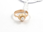 Pawnitems, Ring, 18K with pearl Ø16¾ 1,8g, in auction: Pawn – Tuesday 11 August 2009
