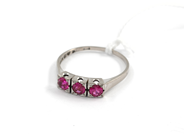 Pawnitems, Ring 18K, With stones, in auction: Pawn – Tuesday 11 August 2009
