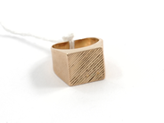 Pawnitems, Ring, 18K imperfect 4,5g, in auction: Pawn – Tuesday 11 August 2009