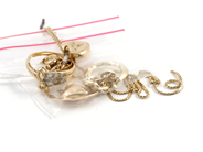 Pawnitems, Lot of gold, 18K imperfect, in auction: Pawn – Tuesday 11 August 2009