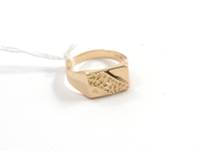Pawnitems, Ring, 18K skew 2,8g, in auction: Pawn – Tuesday 11 August 2009