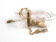 Pawnitems, Lot of gold, 18K imperfect, in auction: Pawn – Tuesday 11 August 2009