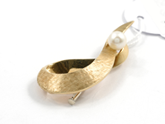 Pawnitems, Brooch, 18K with pearl 6,1g, in auction: Pawn – Tuesday 11 August 2009