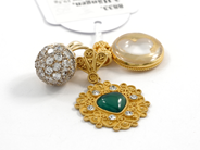 Pawnitems, 3 Pendants, 18K with stones 19,5g, in auction: Pawn – Tuesday 11 August 2009
