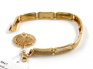 Pawnitems, Lot of gold, 21K imperfect and skevt 19,4g, in auction: Pawn – Tuesday 11 August 2009