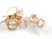 Pawnitems, Lot of gold, 18K imperfect and udda 12,0g, in auction: Pawn – Tuesday 11 August 2009