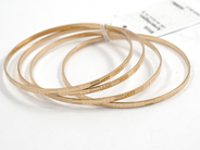 Pawnitems, Bangles, 18K 4st skeva 31,7g, in auction: Pawn – Tuesday 11 August 2009
