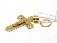 Pawnitems, Pendant, 18K tvåfärgat Krusifix one odd earring 18K  7g, in auction: Pawn – Tuesday 16 November 2010