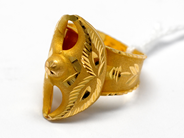 Pawnitems, Lot of gold, 21K broken 4,4g, in auction: Pawn – Tuesday 16 November 2010