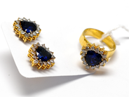 Pawnitems, Set of jewellery, 14K Ring with blue stone diamonds 14x approx 0,03 and one pair Earrings with blue stones and diamonds of total weight 28xca 0,03ct 13g, in auction: Pawn – Tuesday 16 November 2010