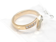 Pawnitems, Ring, with stone and diamonds 4xca.0,03ct Øöppen model, in auction: Pawn – Tuesday 16 November 2010