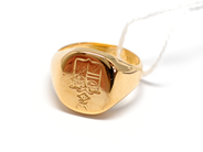 Pawnitems, Signet-ring, engraved, in auction: Pawn – Tuesday 16 November 2010