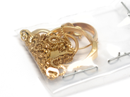 Pawnitems, Lot of gold, broken 18K 5,9g, in auction: Pawn – Tuesday 16 November 2010