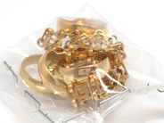 Pawnitems, Lot of gold, engraved/damaged with stones 18K gross weight 36,5g, in auction: Pawn – Tuesday 16 November 2010