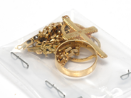 Pawnitems, Lot of gold, engraved/damaged 18K 14,2g, in auction: Pawn – Tuesday 16 November 2010