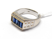Pawnitems, Ring, white gold with blue stones , in auction: Pawn – Tuesday 16 November 2010